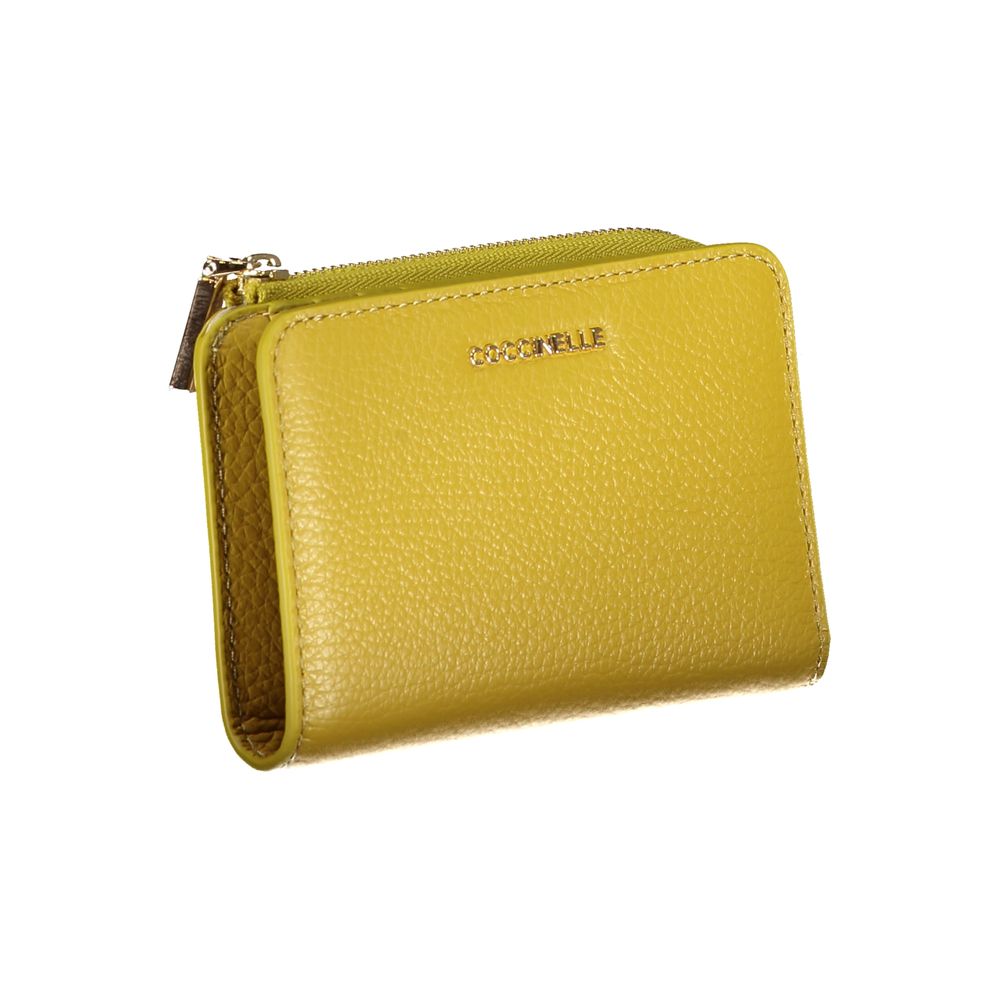 Double Space  Leather Wallet with Coin Purse and Zip Closure