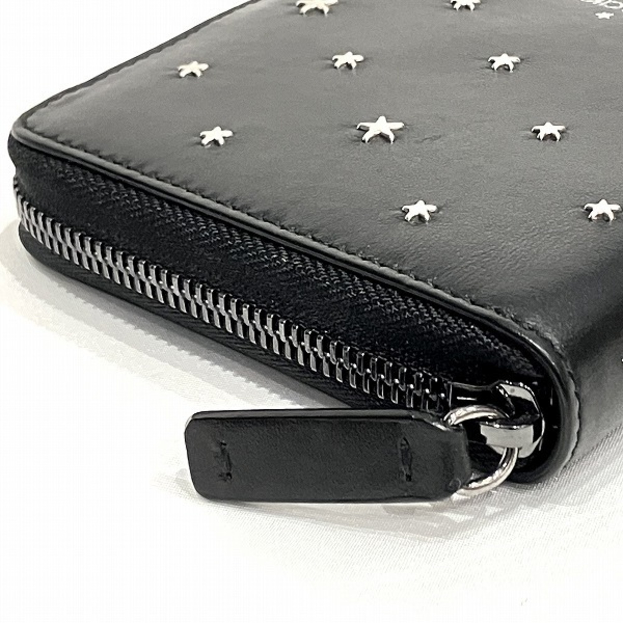 Luxurious Black Leather Coin Purse for Women - Sleek and Practical Accessory